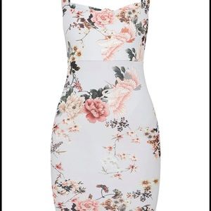 Pretty Little Thing: Floral Midi Dress 👗 *NEW*